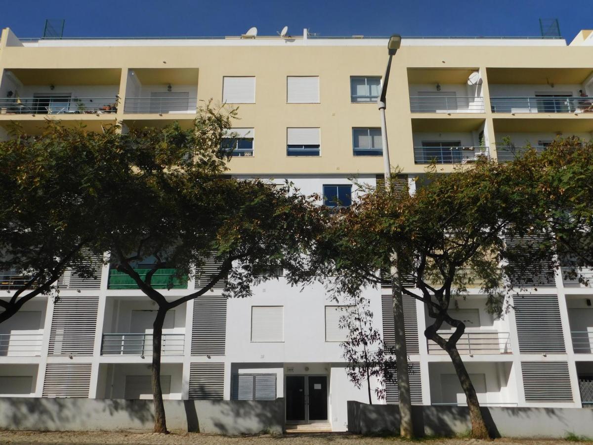 Encosta Da Marina Family Apartment ปอร์ติเมา ภายนอก รูปภาพ