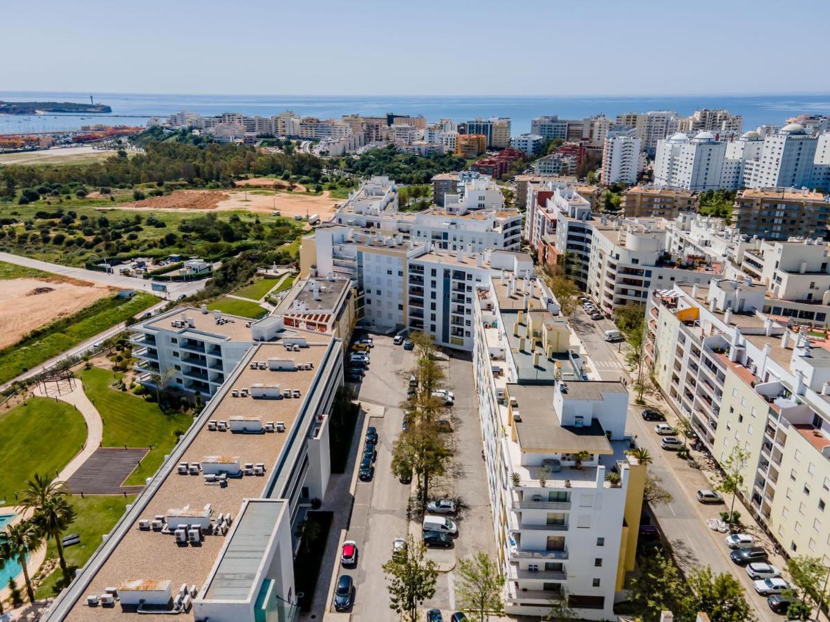 Encosta Da Marina Family Apartment ปอร์ติเมา ภายนอก รูปภาพ