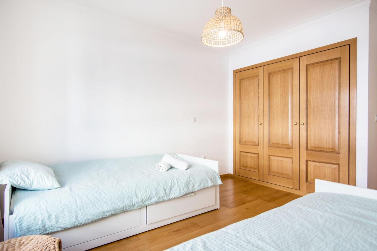 Encosta Da Marina Family Apartment ปอร์ติเมา ภายนอก รูปภาพ
