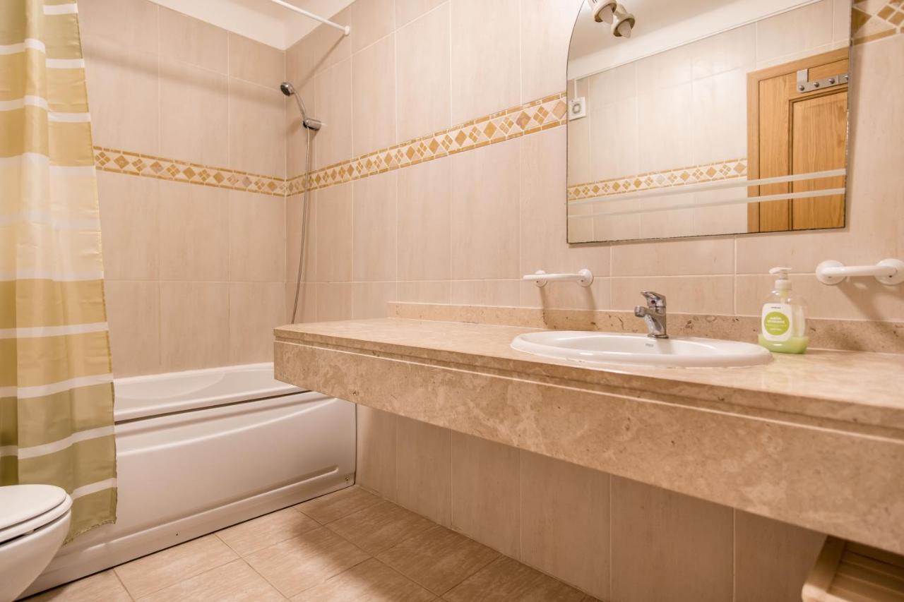 Encosta Da Marina Family Apartment ปอร์ติเมา ภายนอก รูปภาพ